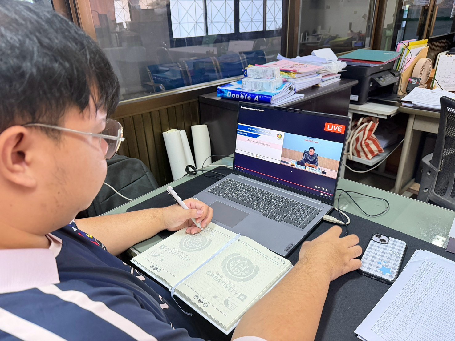 🌾สพอ.บางซ้าย ถิ่นทุ่งทอง🌾 ร่วมรับฟังการประชุมกรมการพัฒนาชุมชน ครั้งที่ 10/2569 