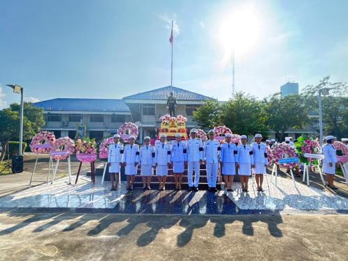 🌾สพอ.บางซ้าย ถิ่นทุ่งทอง🌾 ร่วมพิธีวางพวงมาลาถวายราชสักการะพระบาทสมเด็จพระจุลจอมเกล้าเจ้าอยู่หัว เพื่อน้อมสำนึกในพระมหากรุณาธิคุณ เนื่องใน “วันปิยมหาราช” 